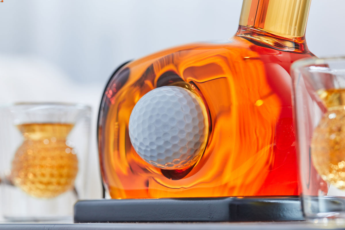 Golf Whiskey Decanter and 4 Liquor Glasses - Decanter & Glass Set - Golf  Gifts - Unique Whiskey Decanter Set - Bourbon & Scotch Decanter for Serving  Alcohol - Golfer Gift 